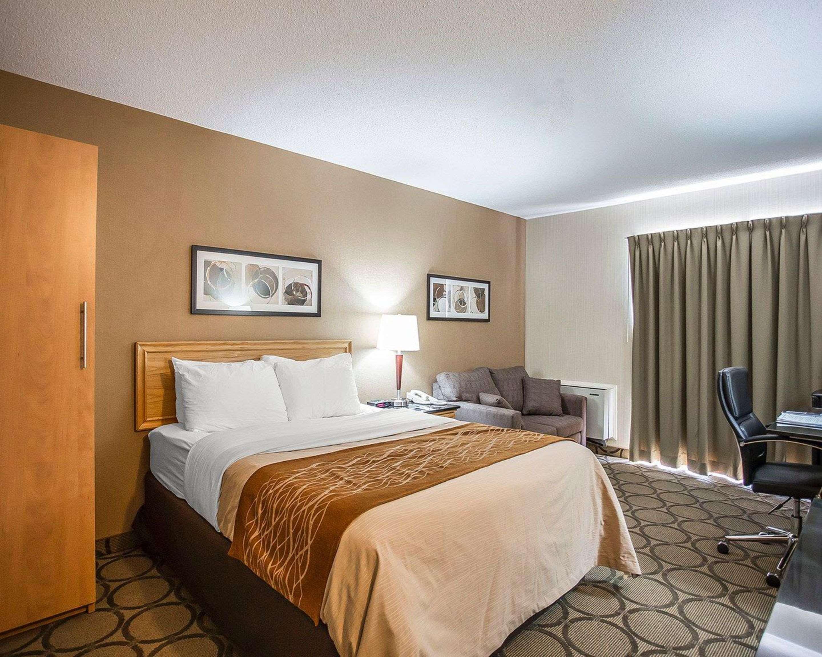 Comfort Inn Gatineau Exterior photo
