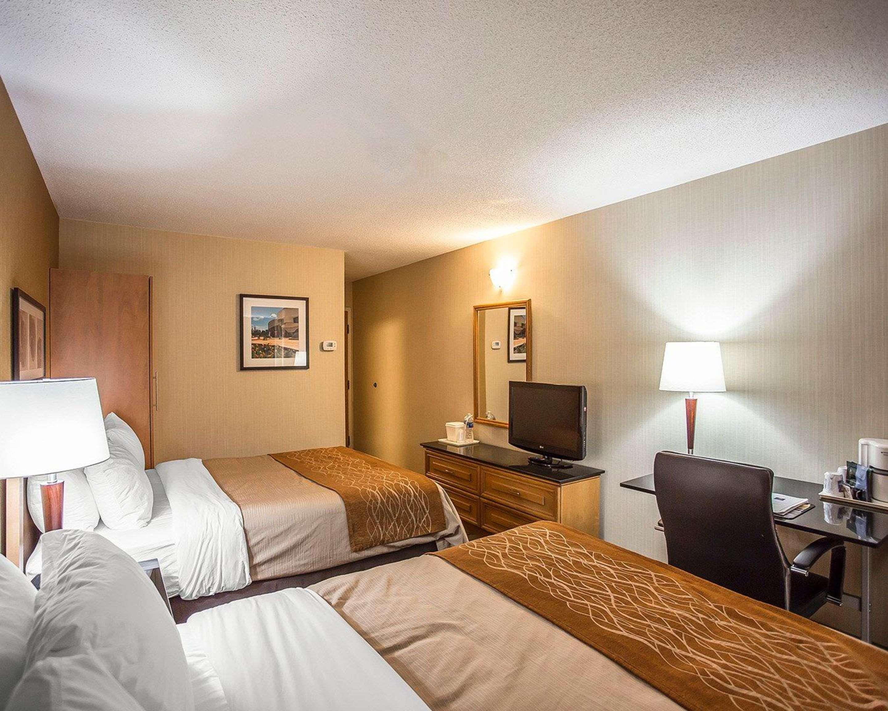 Comfort Inn Gatineau Exterior photo