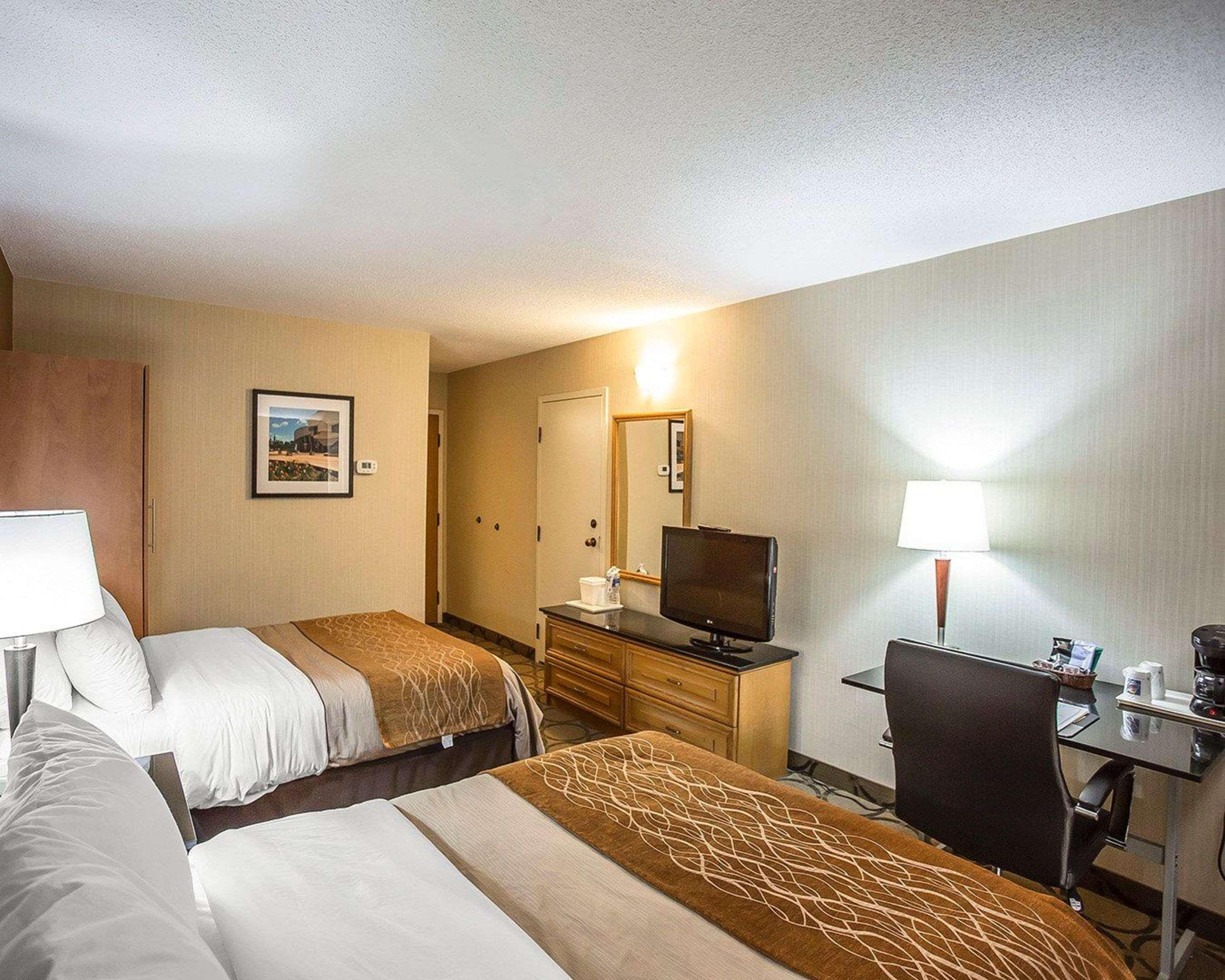 Comfort Inn Gatineau Exterior photo