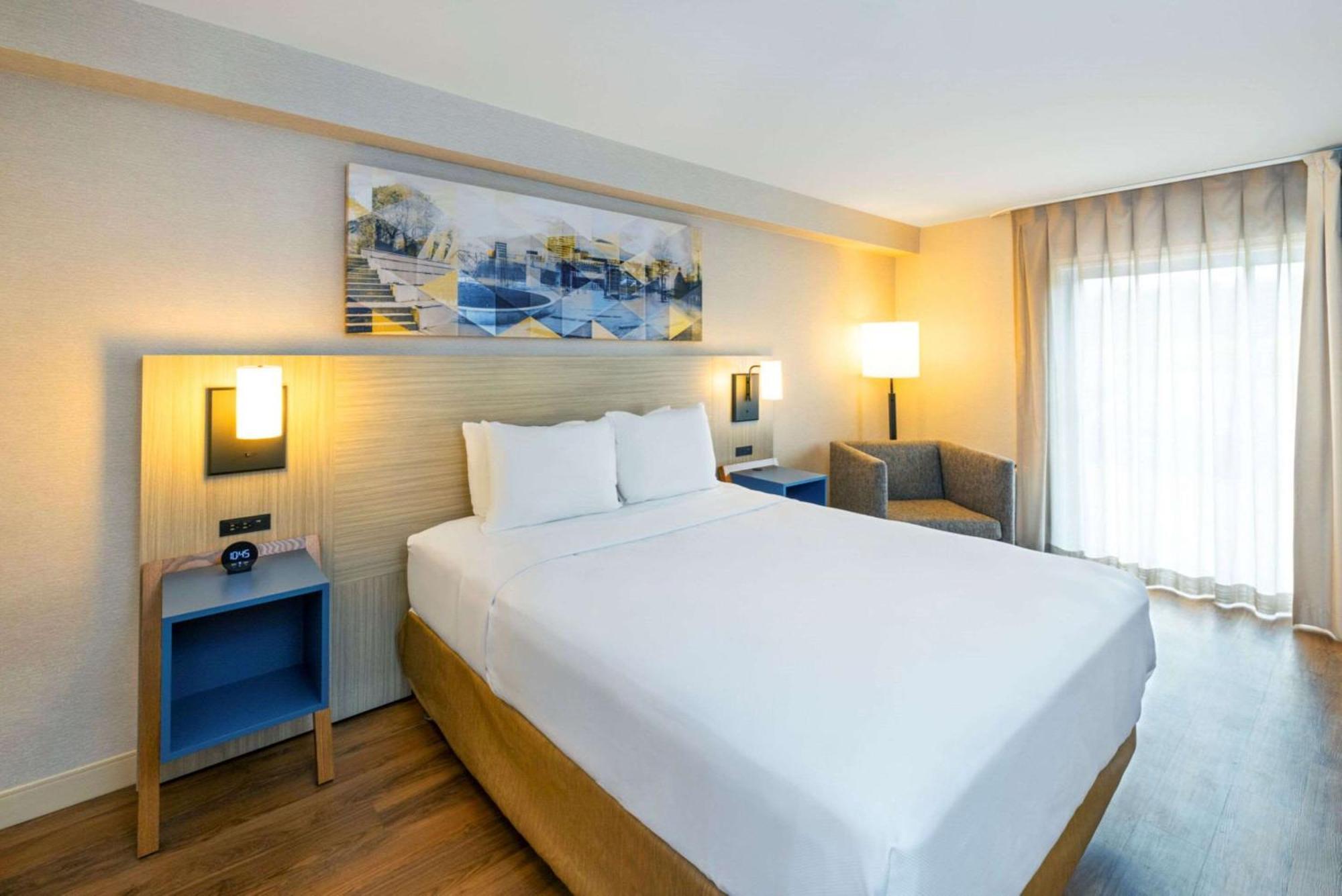 Comfort Inn Gatineau Exterior photo