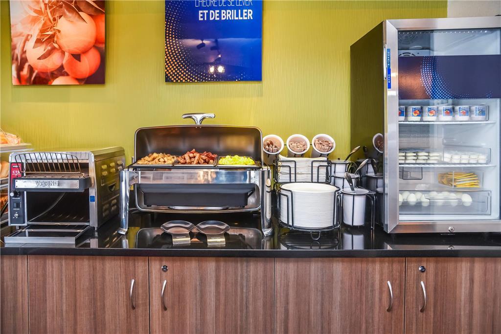Comfort Inn Gatineau Restaurant photo