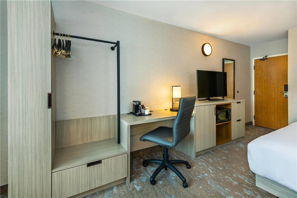 Comfort Inn Gatineau Room photo