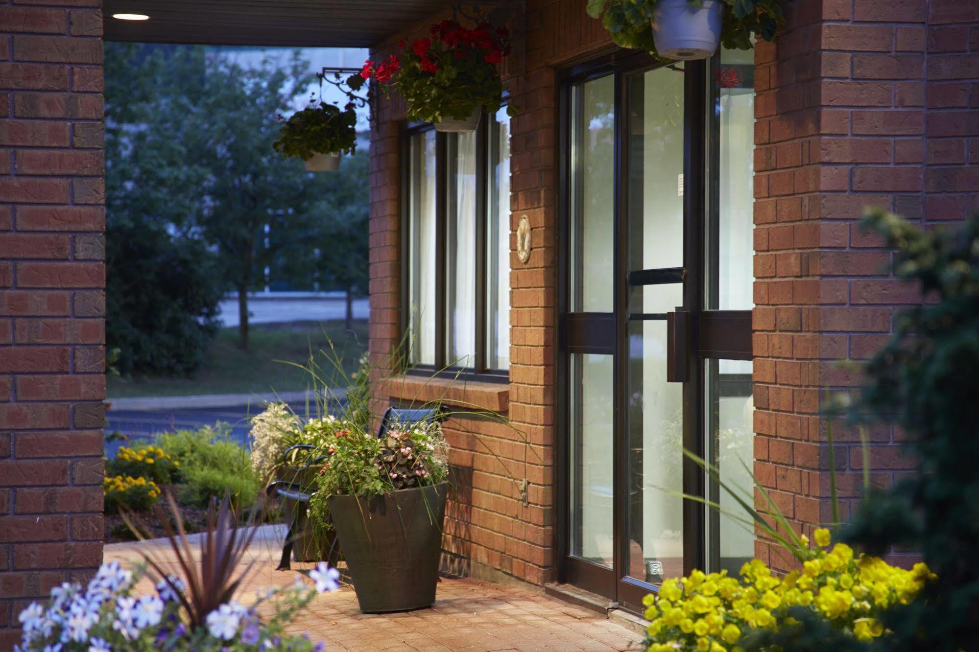 Comfort Inn Gatineau Exterior photo